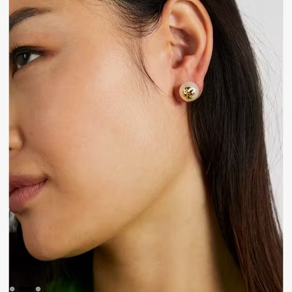 NWT Kate Spade 'Pearls On Pearls' Stud Earrings - Picture 5 of 5